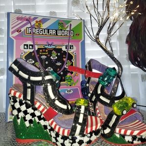 IRREGULAR CHOICE SANDAL HEEL